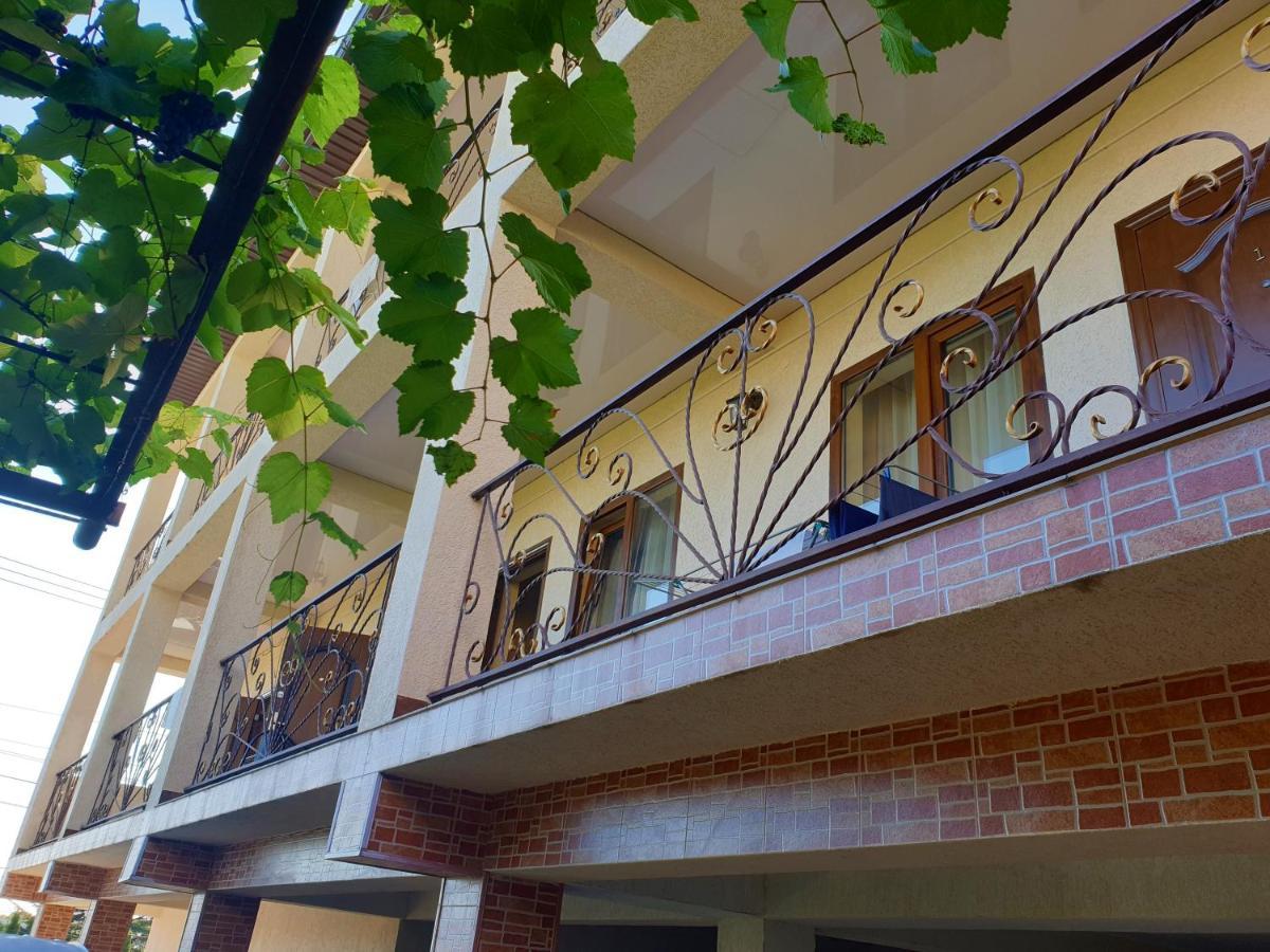 Guest House Lykhny Gagra Dış mekan fotoğraf